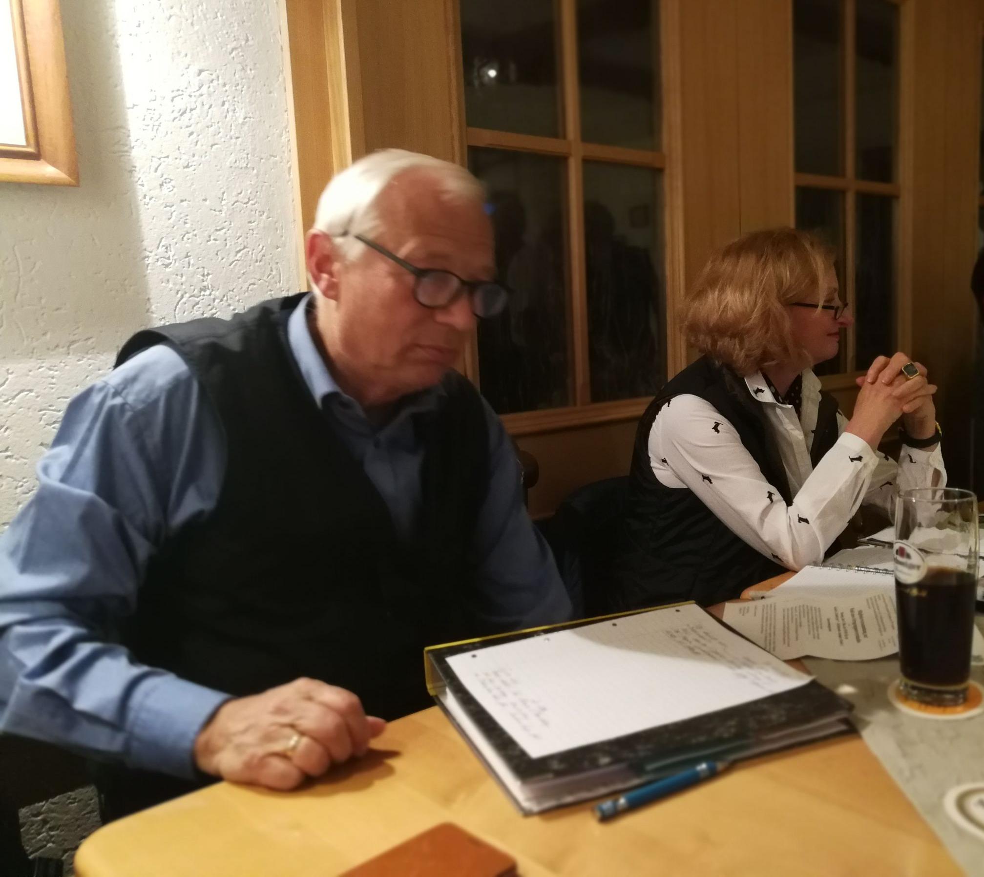 v.li: Lex Janssen (2. OG-Vorsitzender), Dr. Annelies Schneider (1. OG-Vorsitzende) 