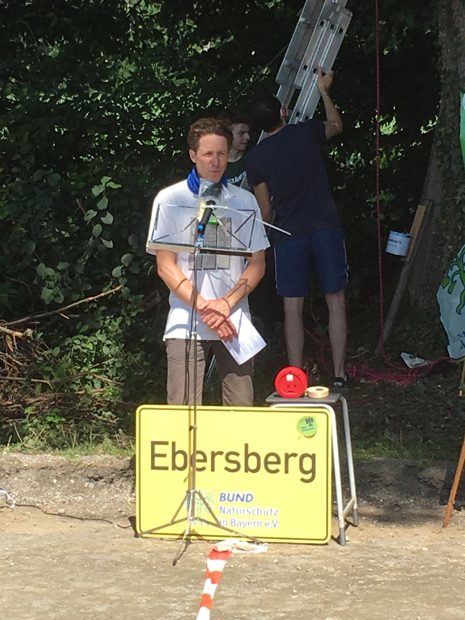 20200627-Demo für den Erhalt der alten Eiche in Grafing - Björn Walz - Foto-BUND Naturschutz Ebersberg 20200627-Demo für den Erhalt der alten Eiche in Grafing - Björn Walz - Foto-BUND Naturschutz Ebersberg