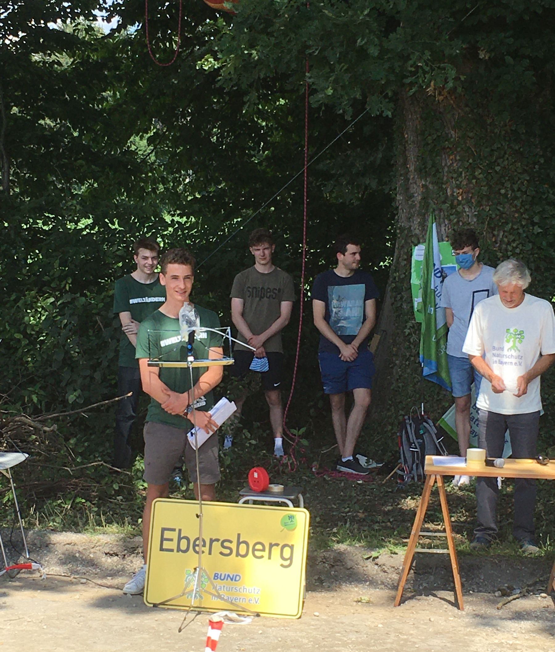 20200627-Demo für den Erhalt der alten Eiche in Grafing - Tobi (GRÜNE Jugend) - Foto: BUND Naturschutz Ebersberg